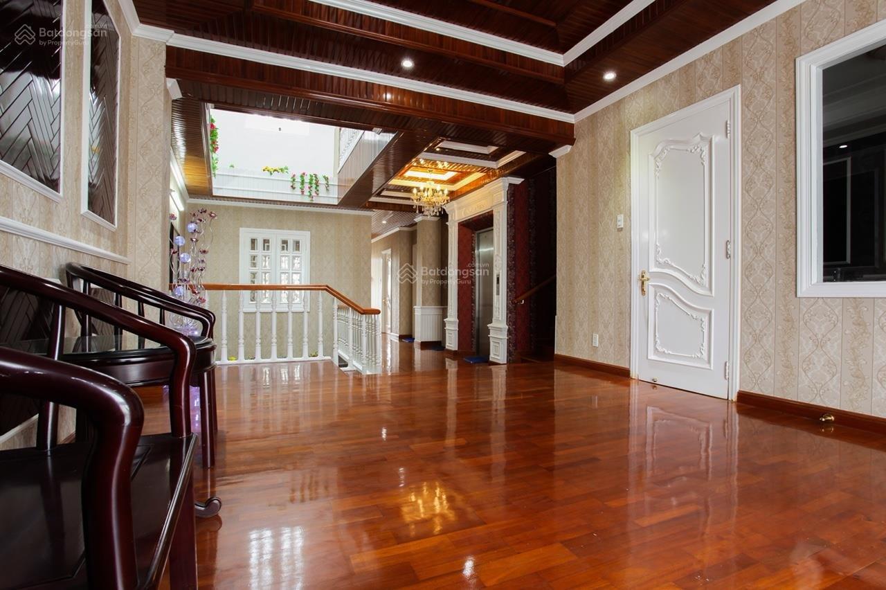 Biệt thự siêu đẹp mặt tiền Thoại Ngọc Hầu, 7x51m NH: 9,5m, 5 tầng, giá 52 tỷ TL