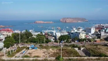 Bán đất khu TĐC ven biển Nhơn Hải, Quy Nhơn. Diện tích 65m2. Giá bán chỉ 1tỷ350 triệu. 0906 496 ***