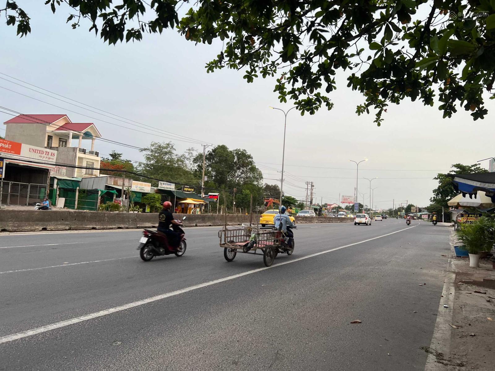 Hàng ngộp bank chiết khấu sâu tại MT QL51, mua về đầu tư khai thác dòng tiền quá hợp lý