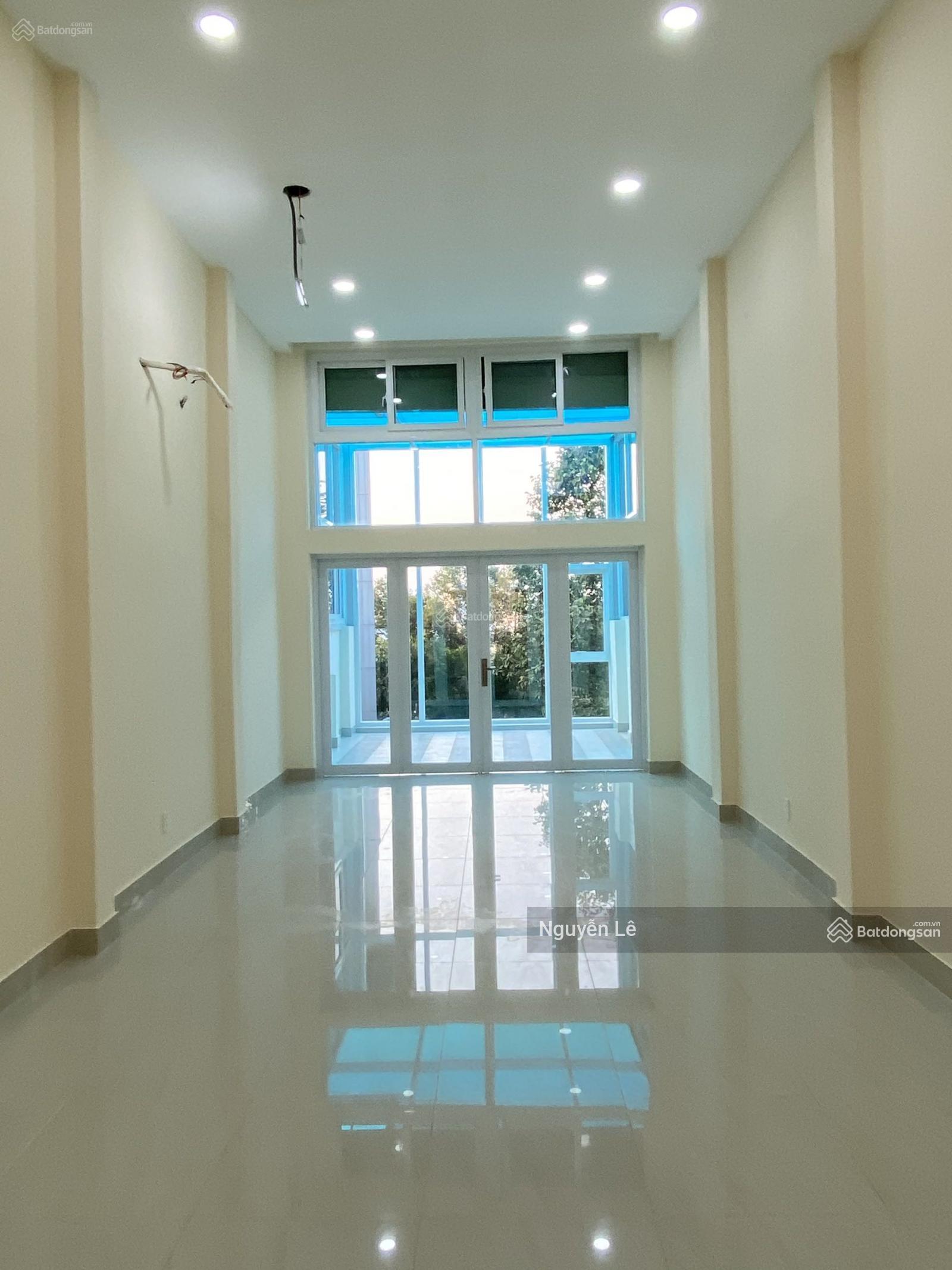 Chính chủ cần cho thuê gấp mặt tiền Nguyễn Bỉnh Khiêm, Quận 1, giá 69 triệu/tháng Chính chủ cần cho thuê gấp mặt tiền Nguyễn Bỉnh Khiêm, Quận 1, giá 69 triệu/tháng