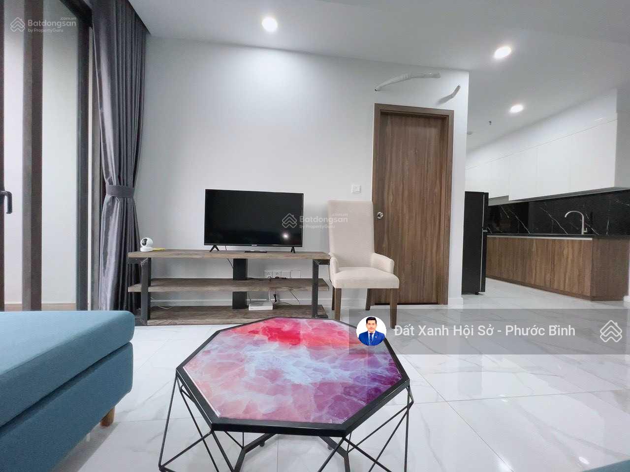 Cần bán căn 2PN 77.4m2 Opal Boulevard sổ hồng giá 2,95tỷ bao thuế phí. LH ngay: 0901 899 *** Bình