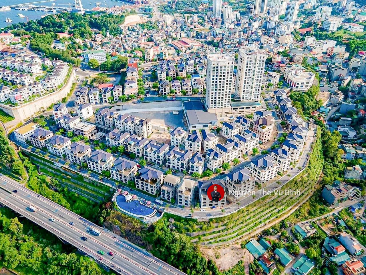 Biệt thự Beverly Hills (trung tâm Hạ Long), view núi + view biển