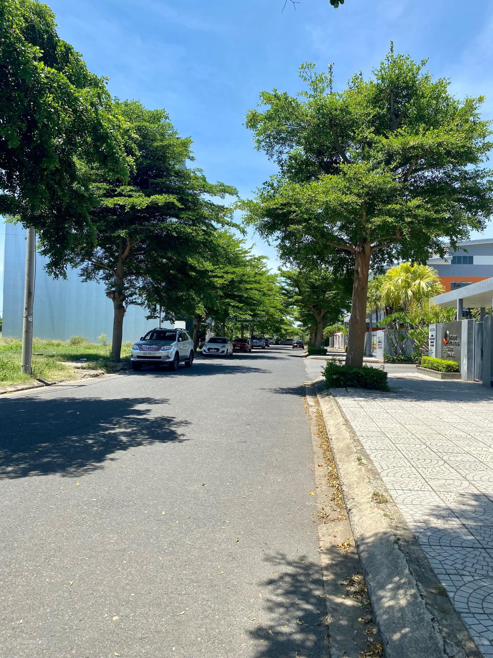 Cần bán lô đất siêu đẹp Vùng Trung 3 đối diện trường quốc tế Singapore khu đô thị Phú Mỹ An, giá rẻ