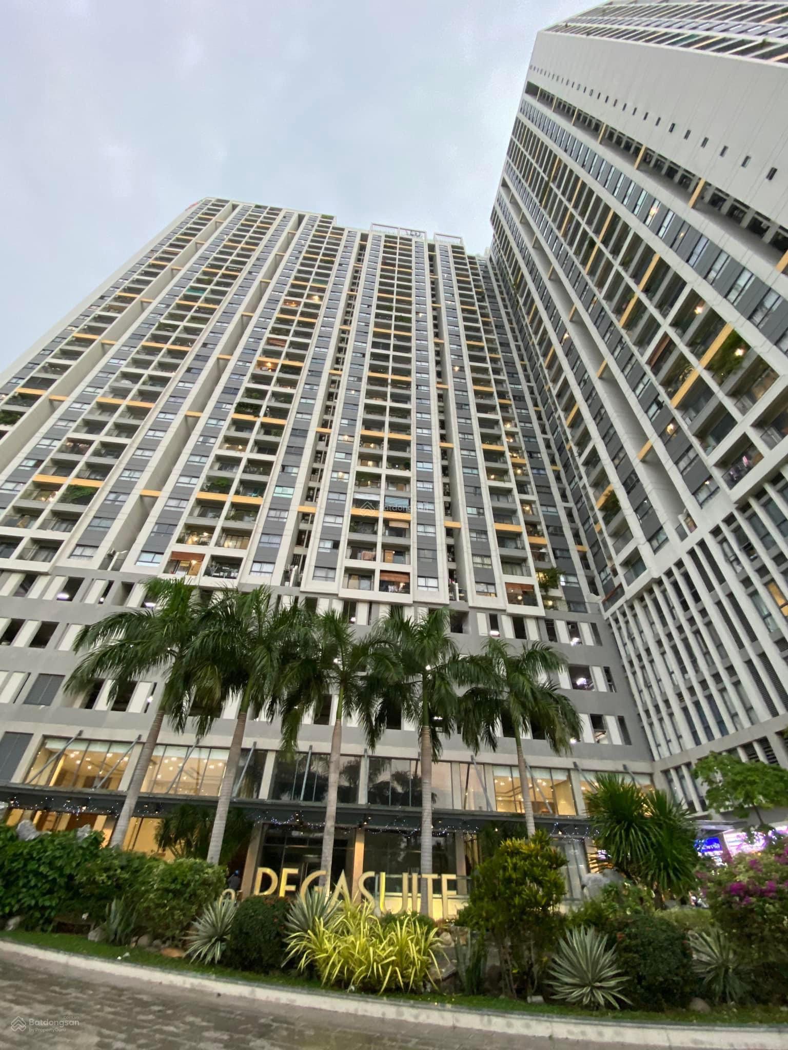 The Pegasuite - bán nhanh căn 3PN 100m2, căn góc 2 ban công giá 4.8 tỷ. LH: 0906 435 ***