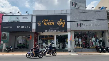 Cho thuê mặt tiền số 201 Võ Văn Ngân, Thủ Đức, DT: 7x20m, 1 trệt 1 lầu, DTSD: 280m2