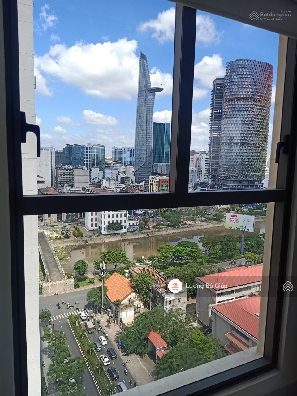 Tin thật 100%! Cho thuê gấp officete Saigon Royal 45m2, 1PN, NT cơ bản. Giá 14tr/th. LH: 0941 190 ***