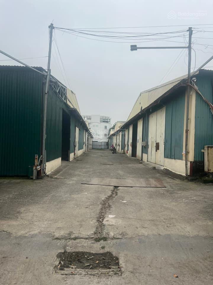 Chính chủ cho thuê kho xưởng DT 200 - 300 - 500m2 tại Cầu Bươu, Thanh Trì, HN - 0912 666 ***