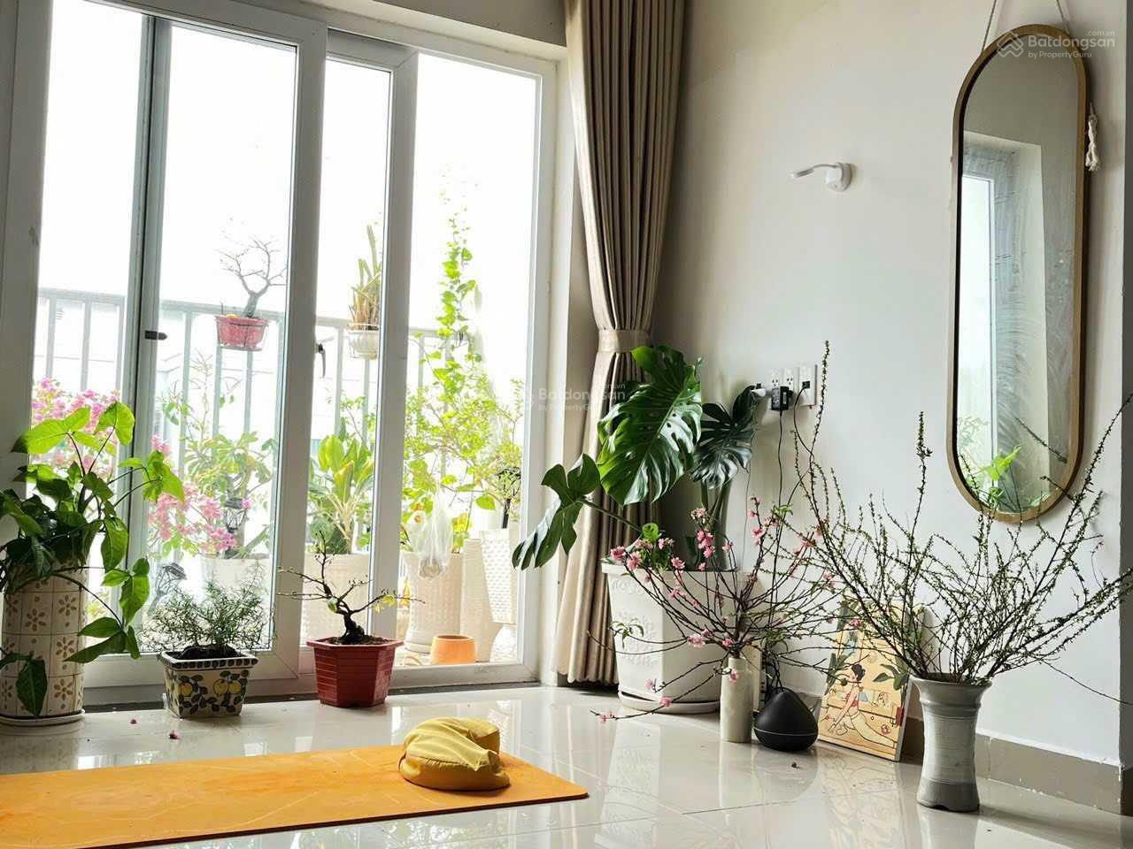 Bán căn hộ Phú Gia đã có sổ, 72m2 - 2PN - 2WC giá 2.3 tỷ, thoáng mát cả ngày Bán căn hộ Phú Gia đã có sổ, 72m2 - 2PN - 2WC giá 2.3 tỷ, thoáng mát cả ngày