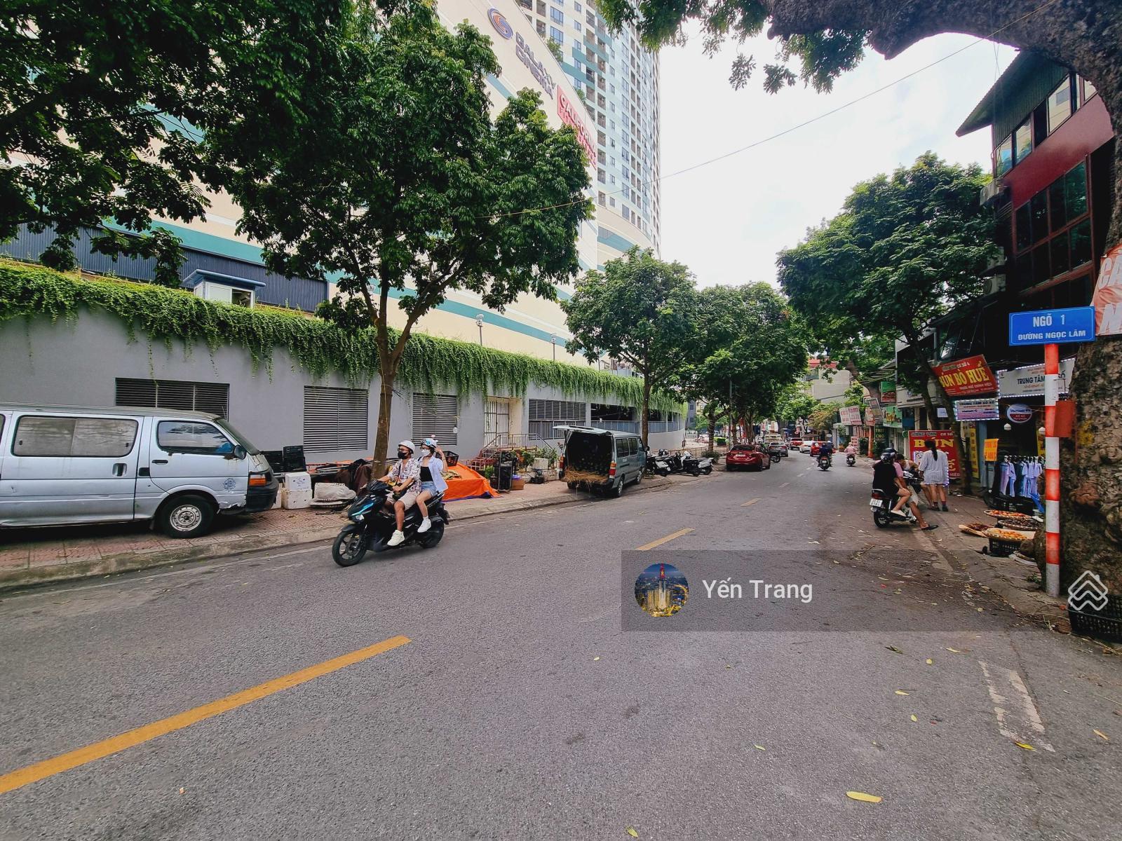 Chính chủ bán MP Long Biên, 2 thoáng, KD đỉnh, 245m2x3T, MT 9m, 44 tỷ Chính chủ bán MP Long Biên, 2 thoáng, KD đỉnh, 245m2x3T, MT 9m, 44 tỷ