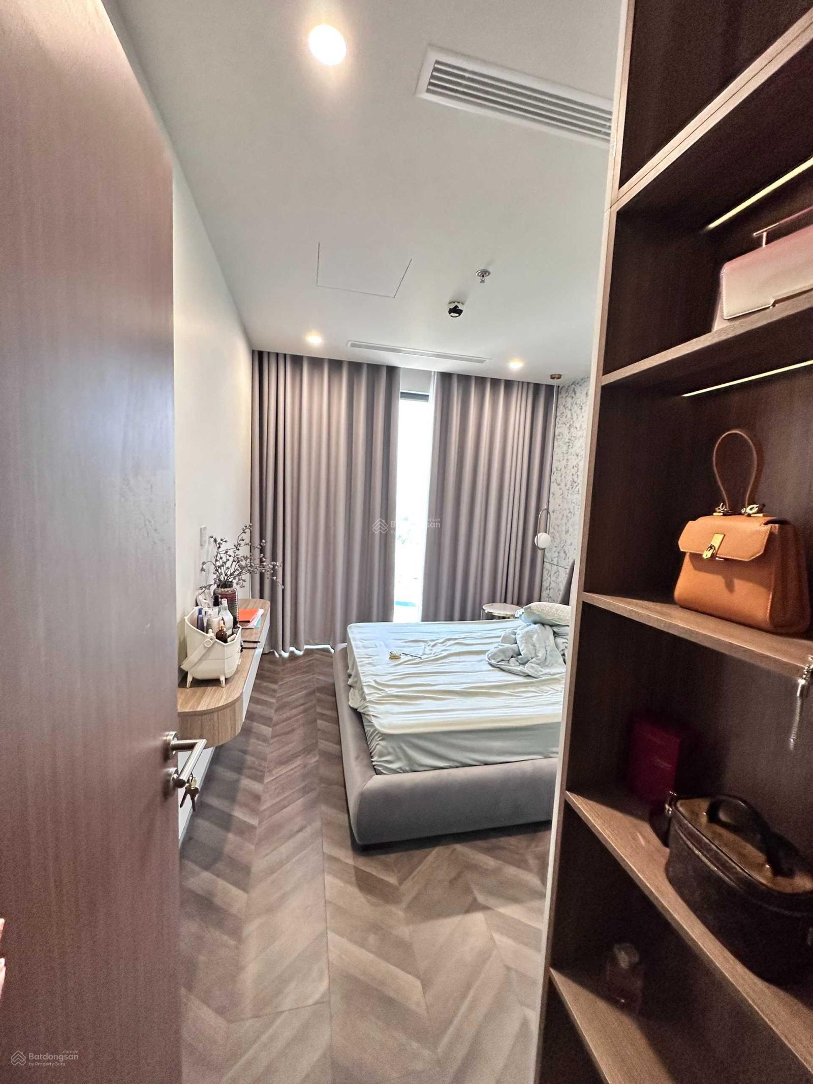 Chính chủ gửi bán gấp căn hộ 3PN Vinata Tower 113m2 ban công TN view thành phố thoáng mát 8,5 tỷ