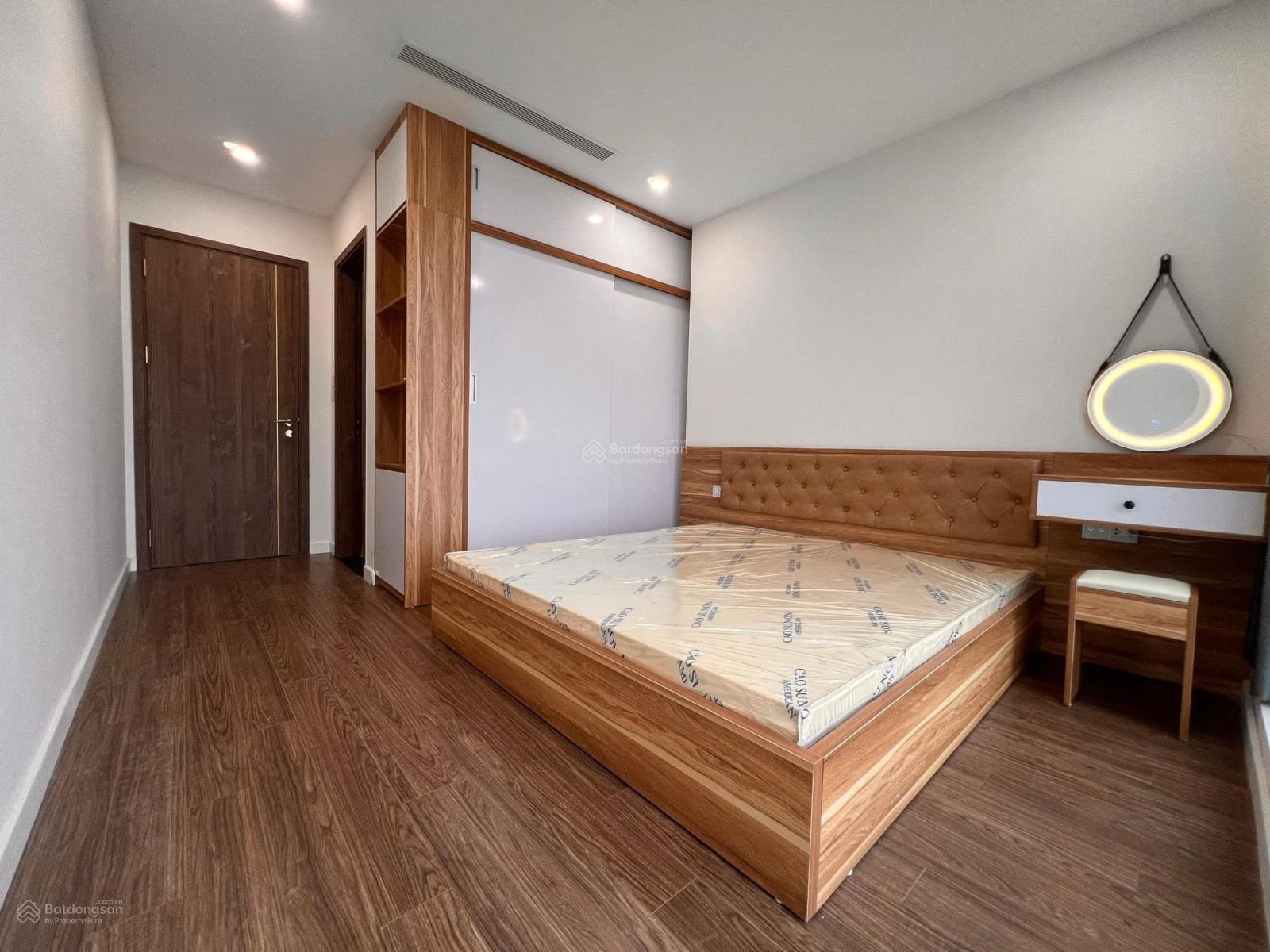 Cần bán căn hộ Vinhomes Westpoint Phạm Hùng căn 2PN, 2WC, giá 7,4 tỷ nội thất đầy đủ