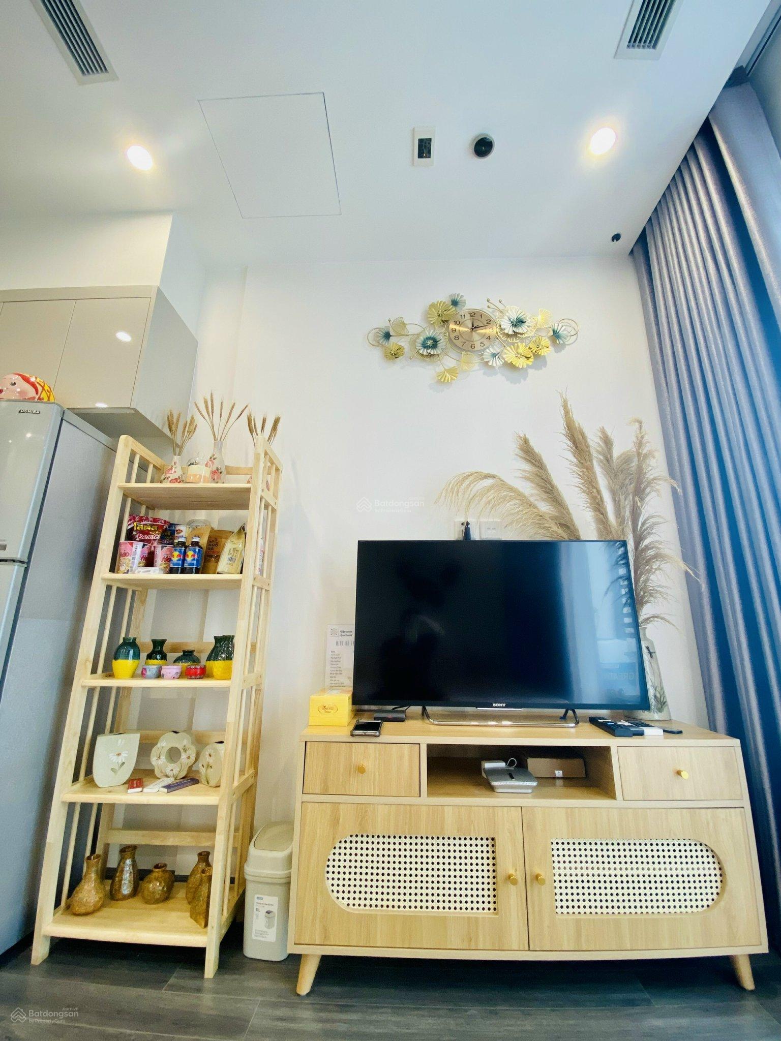 6.5tr/ tháng, cho thuê căn studio tầng trung khu Tonkin Vinhomes Smart City full đồ ở ngay