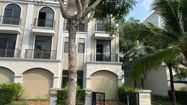 Căn góc nội bộ hướng Đông Bắc quay ra sông giá 4,150 tỷ. LH 0973 013 ***