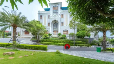 Biệt thự Beverly Hills (trung tâm Hạ Long), view núi + view biển