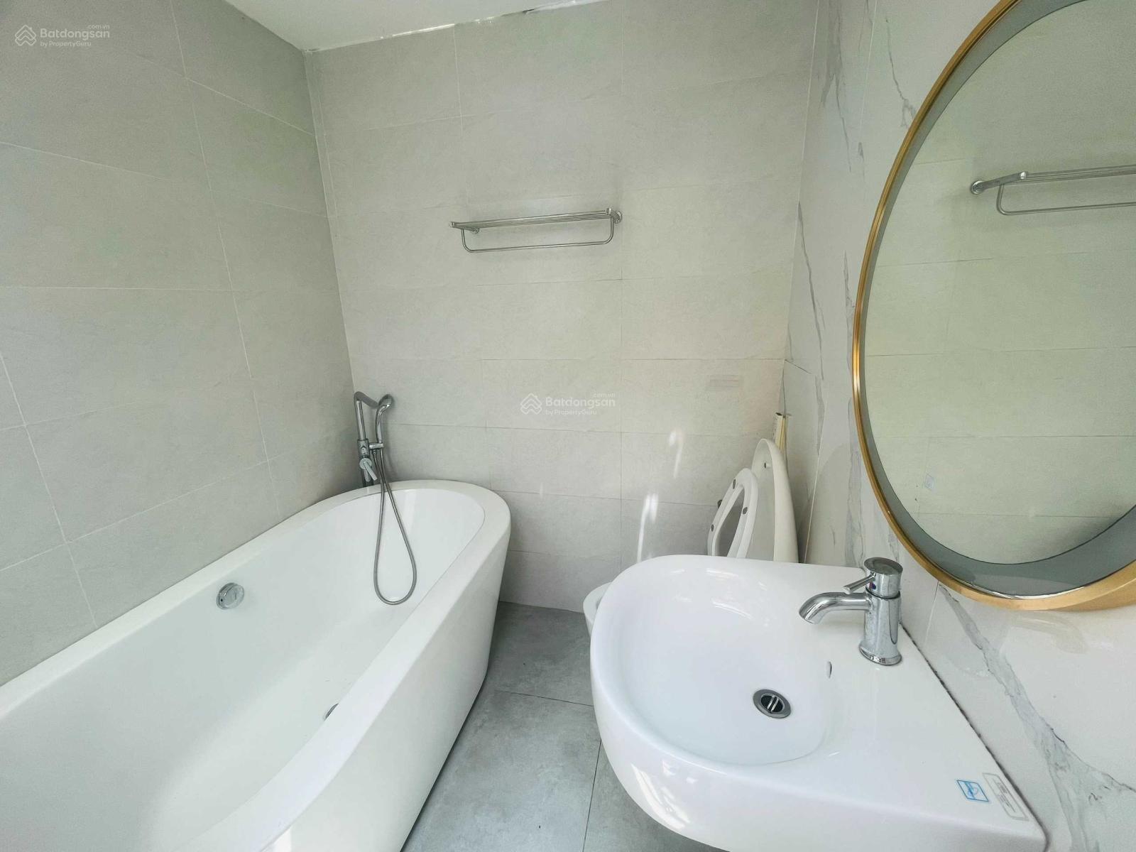 Mega Village Khang Điền - full nội thất đẹp - 5x15m 3 lầu - sổ hồng chính chủ bảo vệ an ninh 24/7