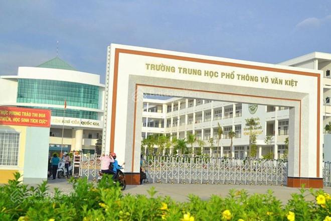 Bán giá rẻ lô góc 2 mặt tiền đường Trần Bạch Đằng khu đô thị Phú Cường DT: 13 x18m đất full thổ cư