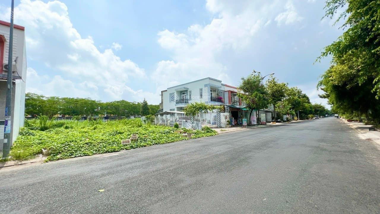 Bán giá rẻ lô góc 2 mặt tiền đường Trần Bạch Đằng khu đô thị Phú Cường DT: 13 x18m đất full thổ cư