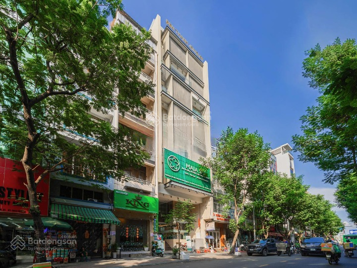 Cho thuê tòa nhà mặt tiền đường Calmette, Quận 1, DT: 8x20m, 1 hầm 9 lầu TM, DTSD: 1.600m2