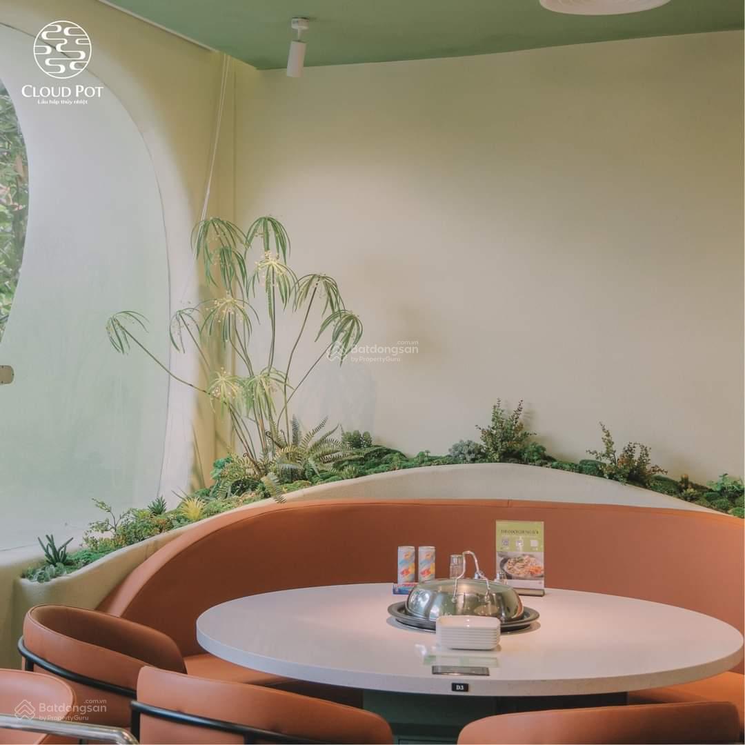 Cho thuê góc 2MT nhà đường Cao Bá Quát, Quận 1, DT: 9x20m, 1 trệt 1 lầu, DTSD: 360m2