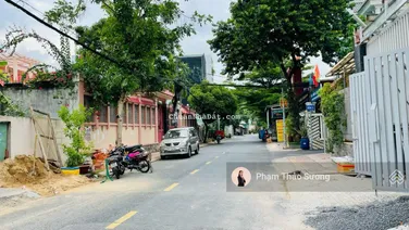Bán nhà 2 lầu 90m2 mặt tiền đường 185, Phước Long B - nhà vừa ở vừa kinh doanh - giá chỉ 10,9 tỷ