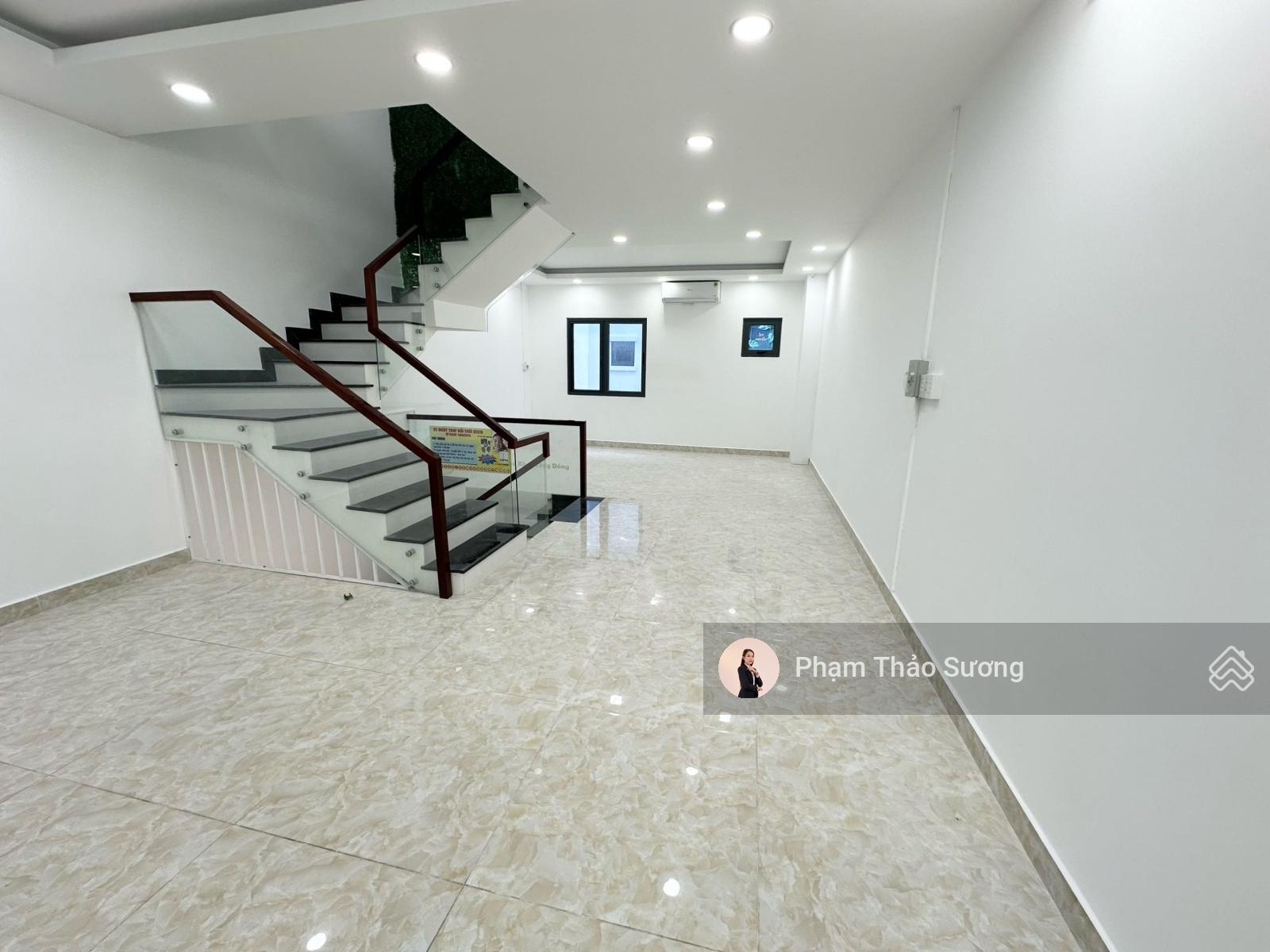 Bán nhà phố 1 trệt 2 lầu 75m2 - KDC River Park - giá chỉ 11,5 tỷ thương lượng - bao giá thị trường