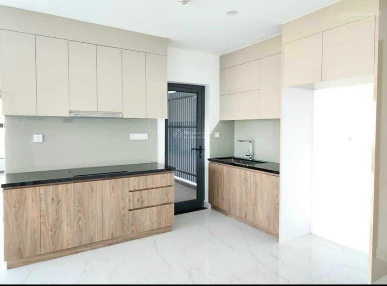 Bán gấp Diamond Alnata Plus 3PN, 118.6m2 tầng 8 căn góc view công viên tặng 1 ô xe. Nhận nhà 7tỷ682