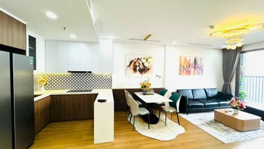 Gia đình cần bán gấp căn hộ Sun Square, DT 125m2, tầng trung view thoáng, sổ đỏ cầm tay giá 8,5 tỷ