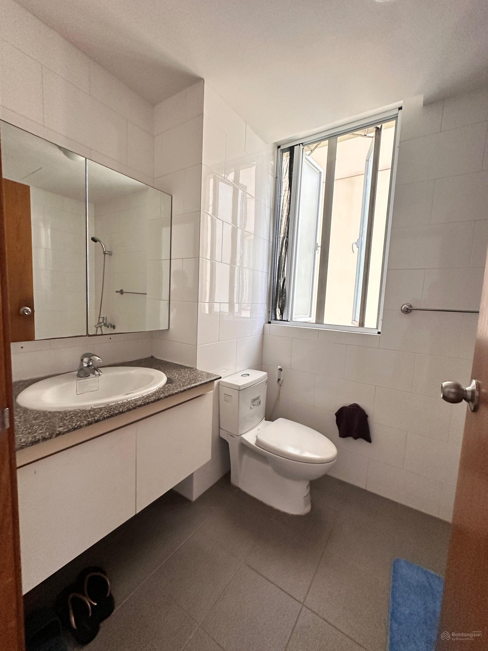 Lỗ 300trieu The Canary Heights 88m2, 2PN, 2.4 tỷ ngay Aeon Mall Vsip1, Thuận An, BD; LH: 0896 998 *** Lỗ 300trieu The Canary Heights 88m2, 2PN, 2.4 tỷ ngay Aeon Mall Vsip1, Thuận An, BD; LH: 0896 998 ***