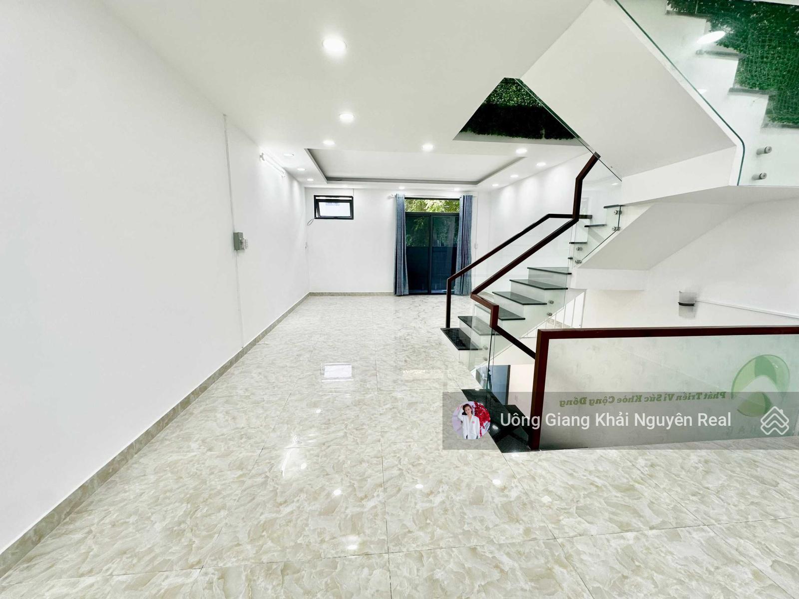 Hàng hiếm ngay Global City! Nhà đẹp 3 lầu KDC đường Liên Phường, Quận 9, (5x15m) giá 11 tỷ TL