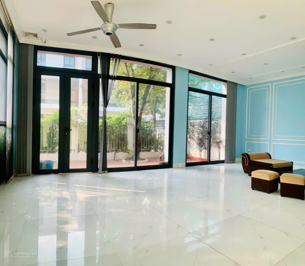 Cần cho thuê biệt thự Dương Nội hoàn thiện full nội thất. Không giới hạn mục đích thuê