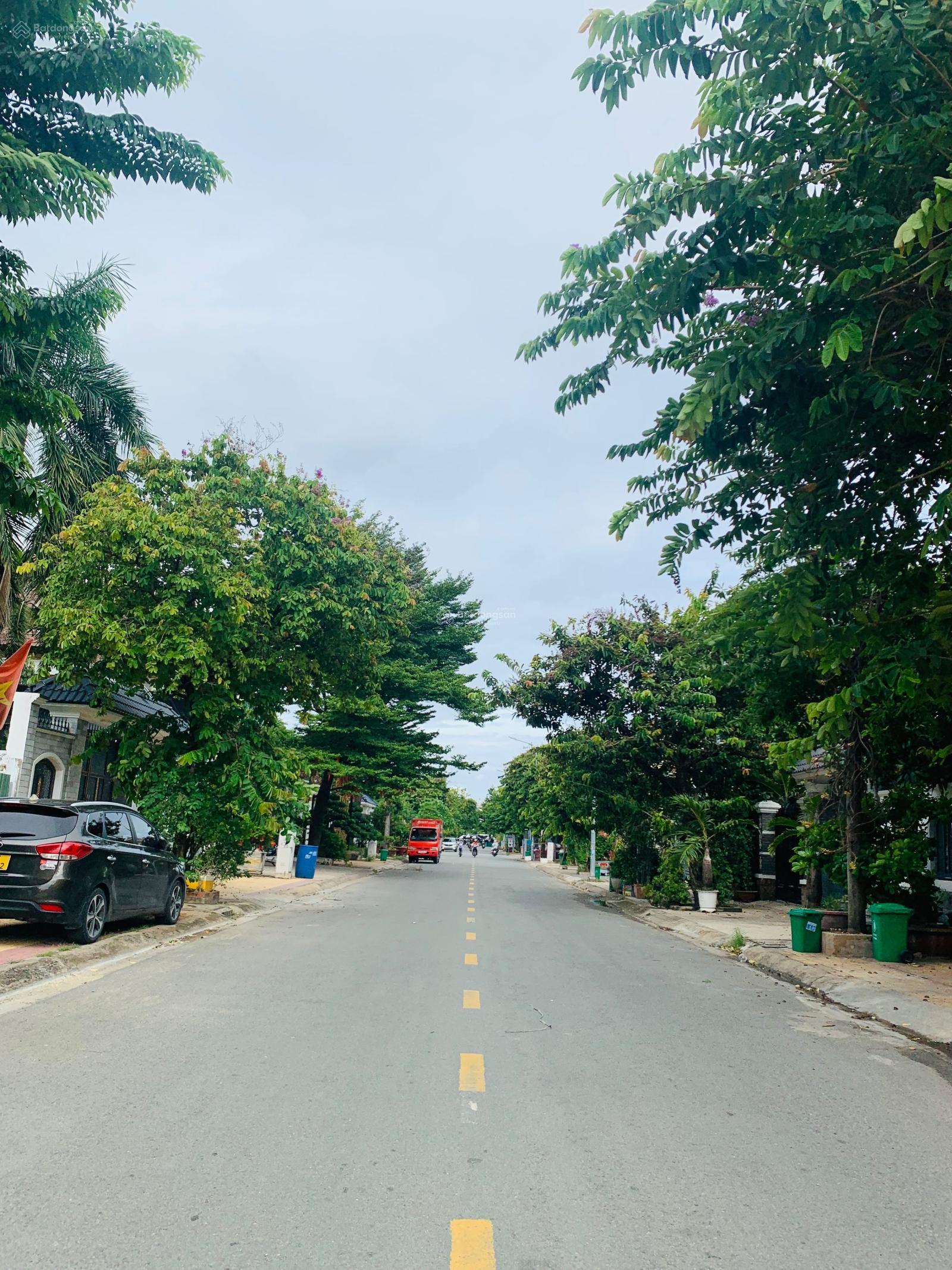 Bán lô biệt thự đơn khu dân cư Khang Điền, Phước Long B, DT: 302m2/22.7 Tỷ Bán lô biệt thự đơn khu dân cư Khang Điền, Phước Long B, DT: 302m2/22.7 Tỷ