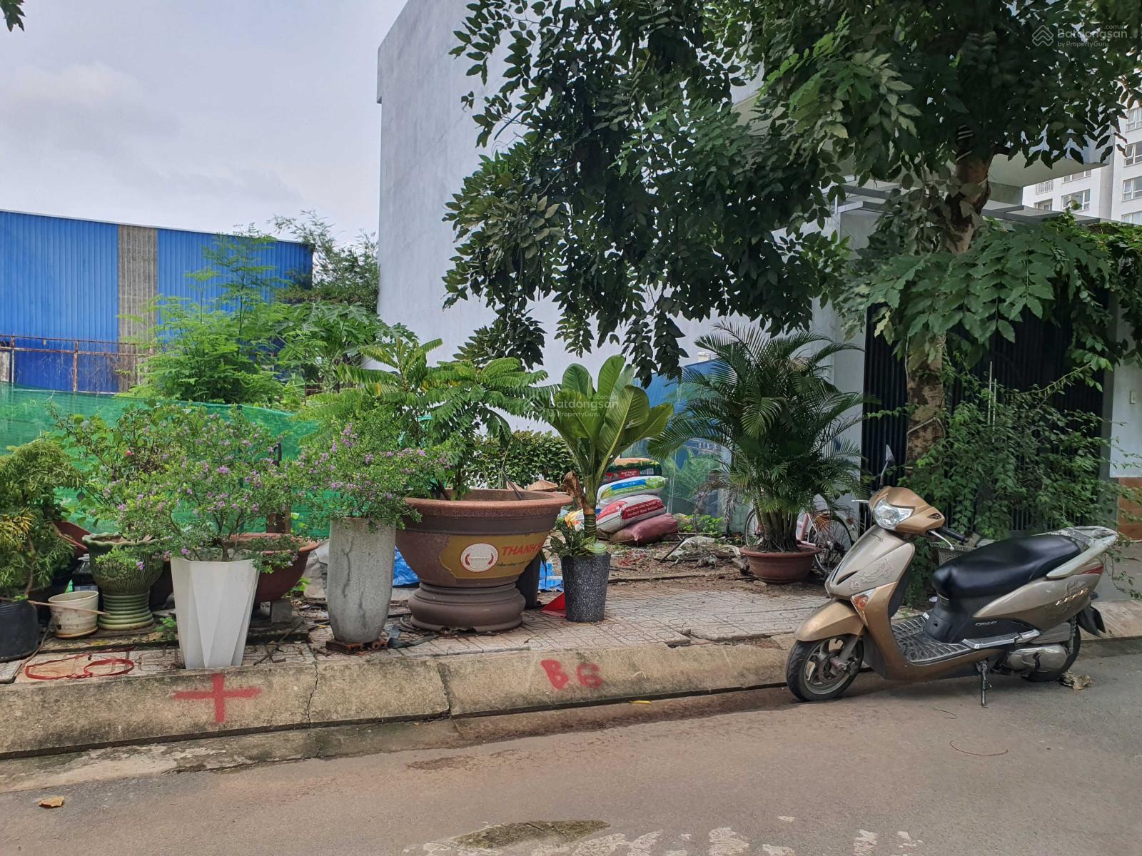 Chính chủ cần bán lô đất trục chính khu Xuất Nhập Khẩu đường Bưng Ông Thoàn Chính chủ cần bán lô đất trục chính khu Xuất Nhập Khẩu đường Bưng Ông Thoàn