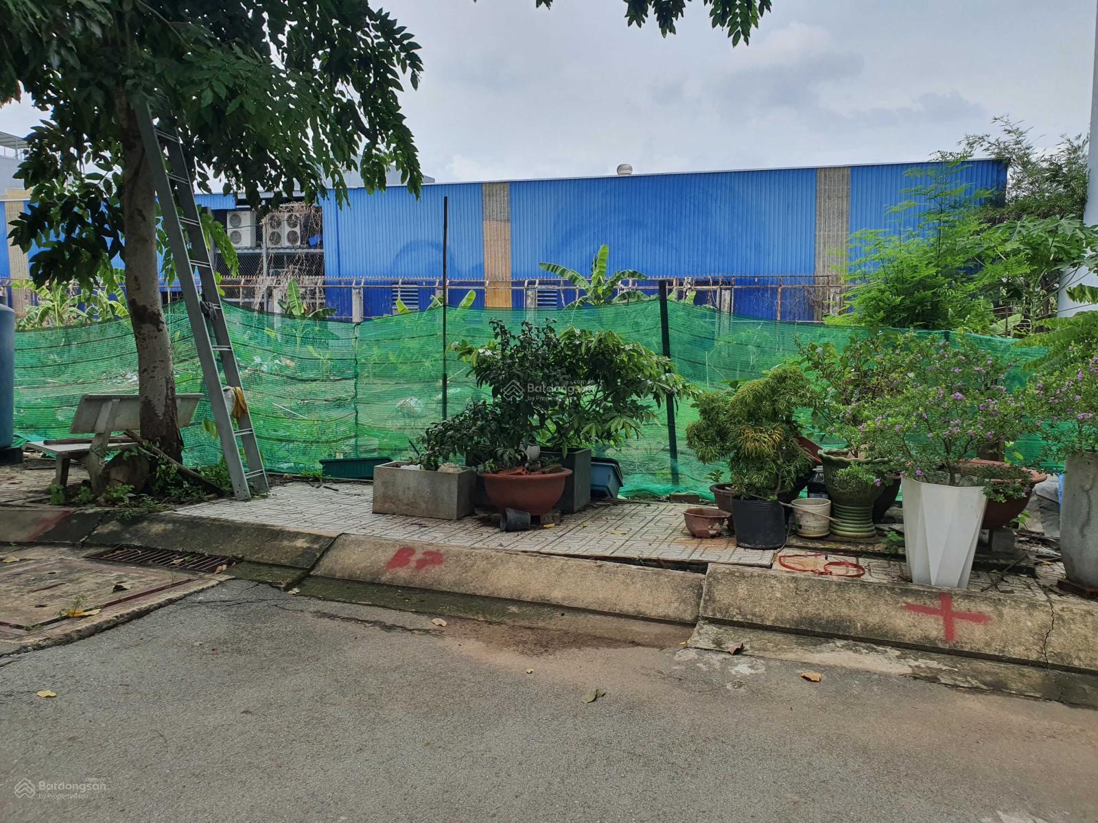 Chính chủ cần bán lô đất trục chính khu Xuất Nhập Khẩu đường Bưng Ông Thoàn Chính chủ cần bán lô đất trục chính khu Xuất Nhập Khẩu đường Bưng Ông Thoàn