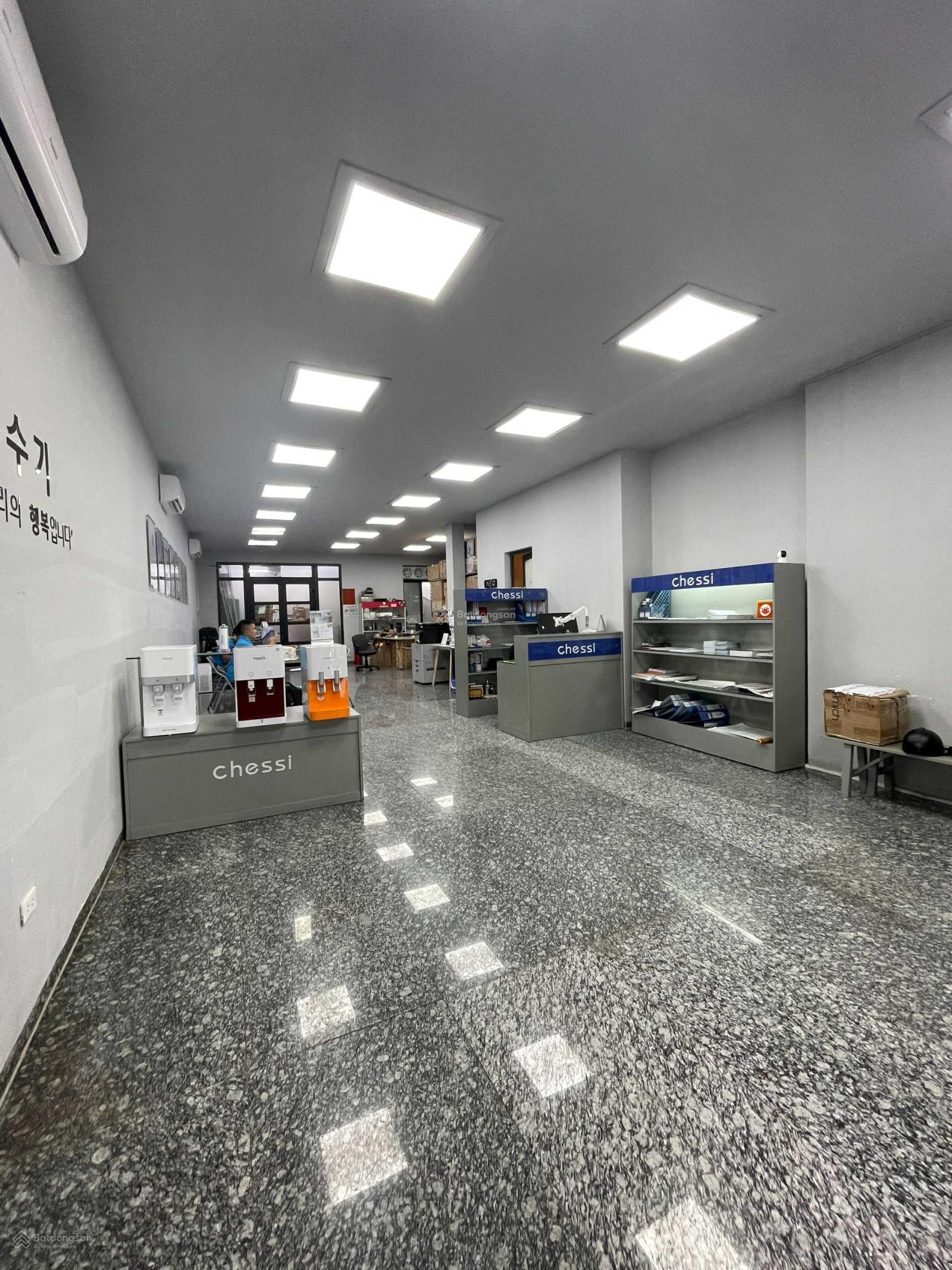Cho thuê tầng 3 HD Mon Hàm Nghi, Mỹ Đình, Hà Nội. 130m2, giá: 18 triệu/tháng