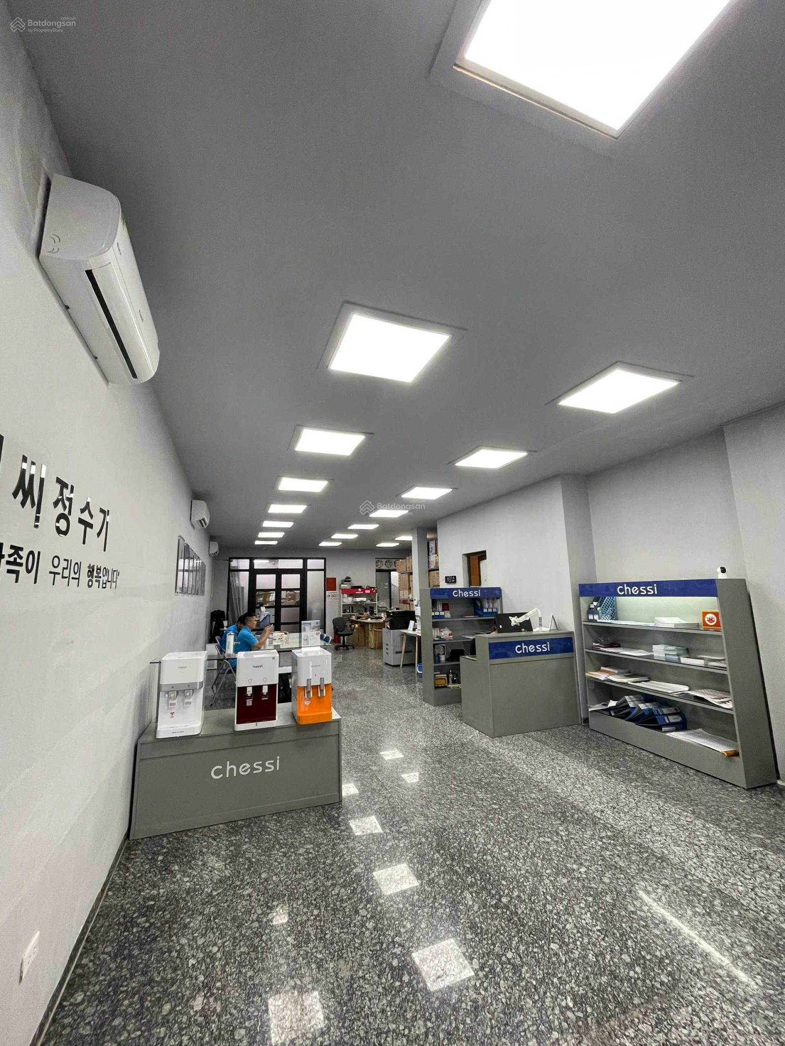Cho thuê tầng 3 HD Mon Hàm Nghi, Mỹ Đình, Hà Nội. 130m2, giá: 18 triệu/tháng