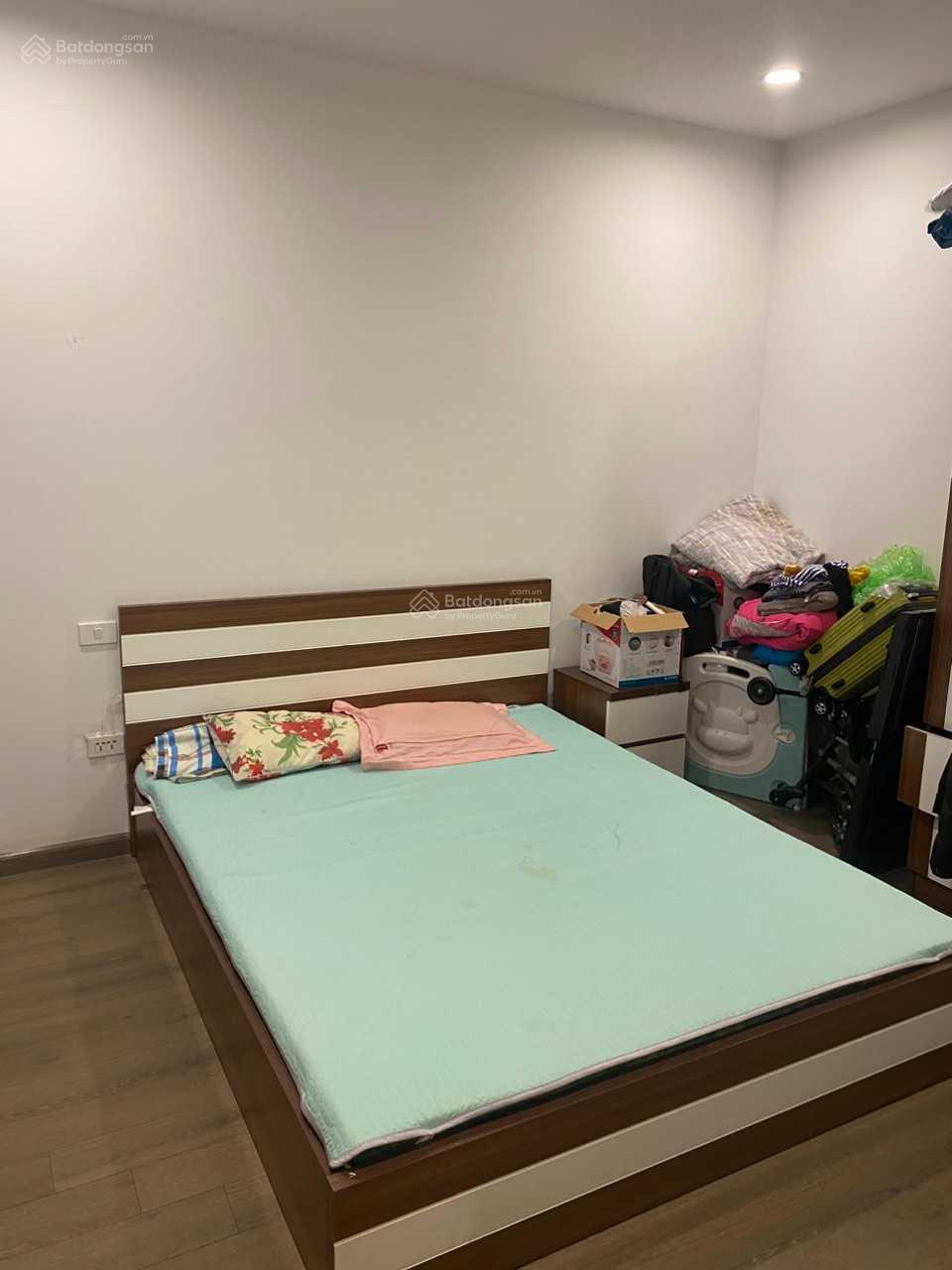 Bán căn 2 phòng ngủ toà CT3 EcoGreen, 286 Nguyễn Xiển. Giá 6,4tỷ, DT 75m2 và 2VS, LH 0978 965 ***