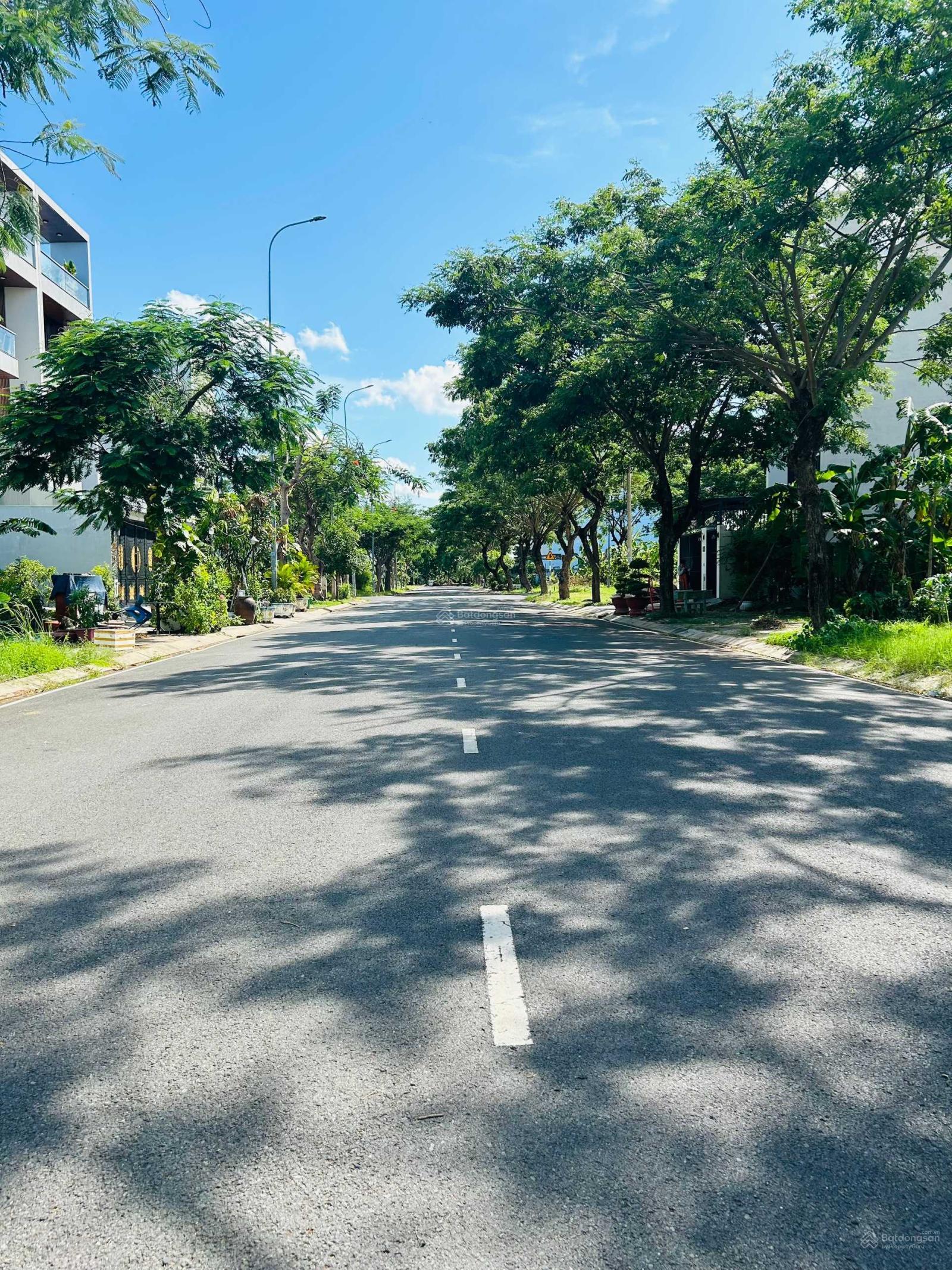 Phú Xuân - Vạn Hưng Phú Nhà Bè, lô đất mặt tiền đường lớn. Chỉ 43 triệu/m2. LH 0986 766 ***