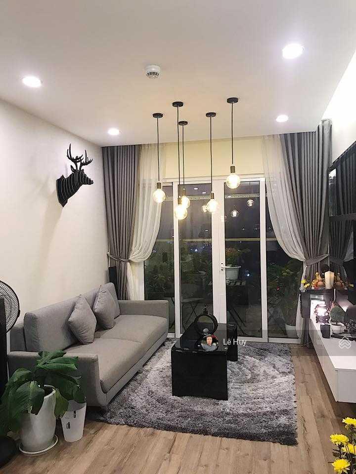 Cần bán căn hộ 2 ngủ, 2 vệ sinh, rộng 70m2, hướng ĐN tại chung cư Hoà Bình Green - 505 Minh Khai