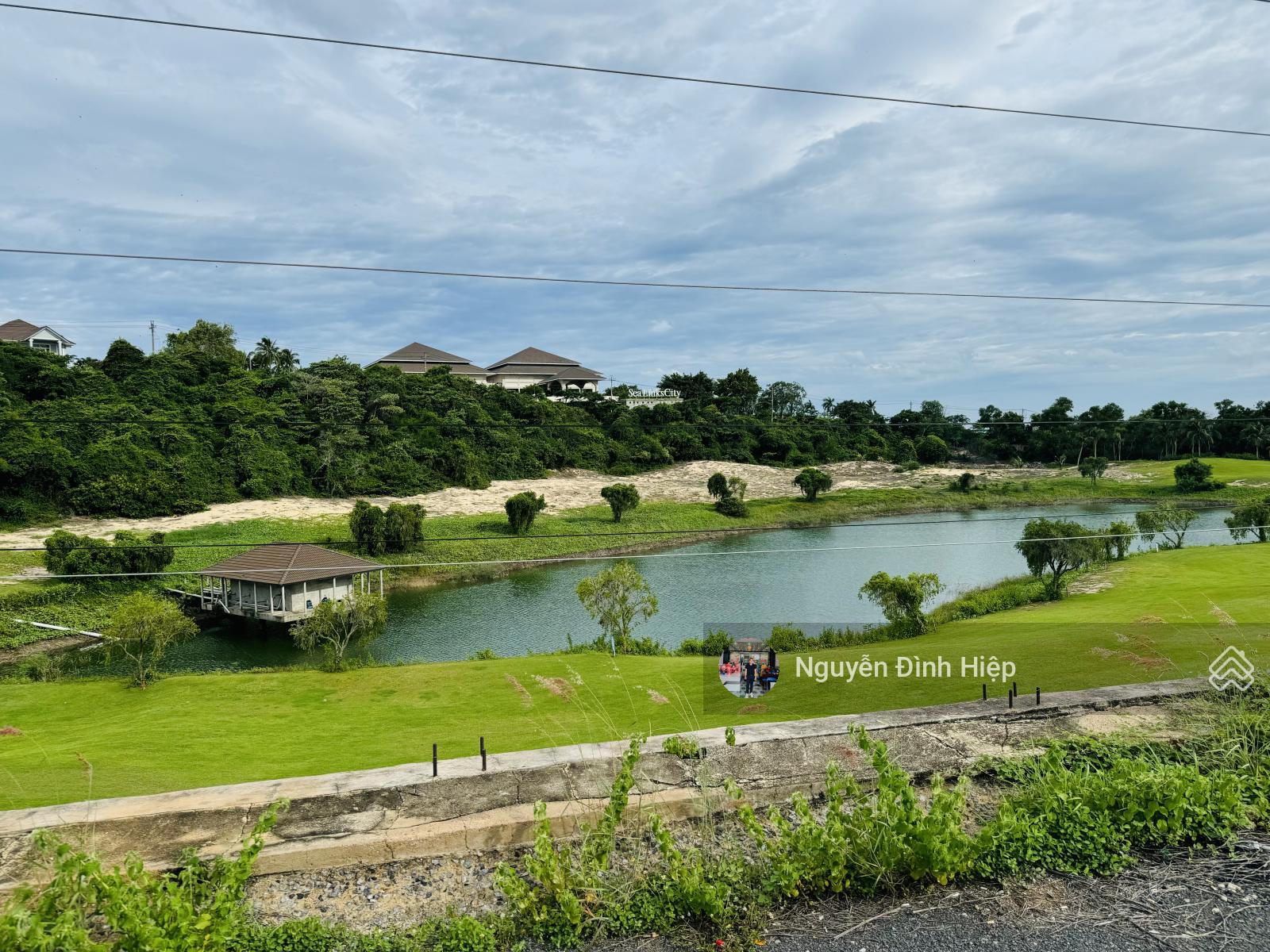 Bán đất nền dãy E 400m2 view biển sân golf Diamond Bay Mũi Né giáp SunGroup