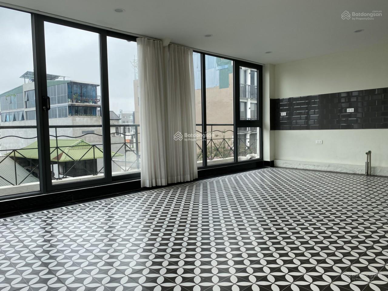 Cần bán 2 tòa nhà cao ốc văn phòng mặt phố 106 và 2A Đại Cồ Việt, Hà Nội