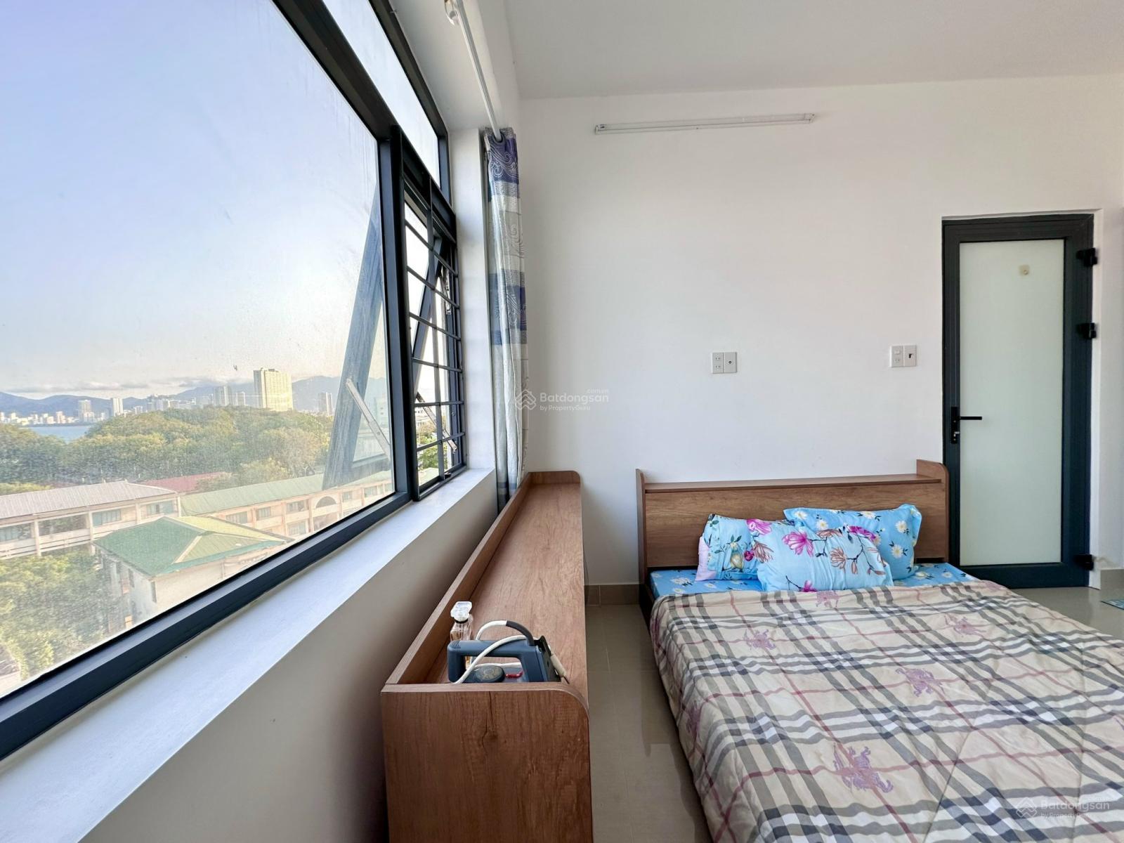 Bán căn hộ 3PN tòa Napoleon Hòn Chồng chỉ từ 2,45 tỷ 0901 282 ***