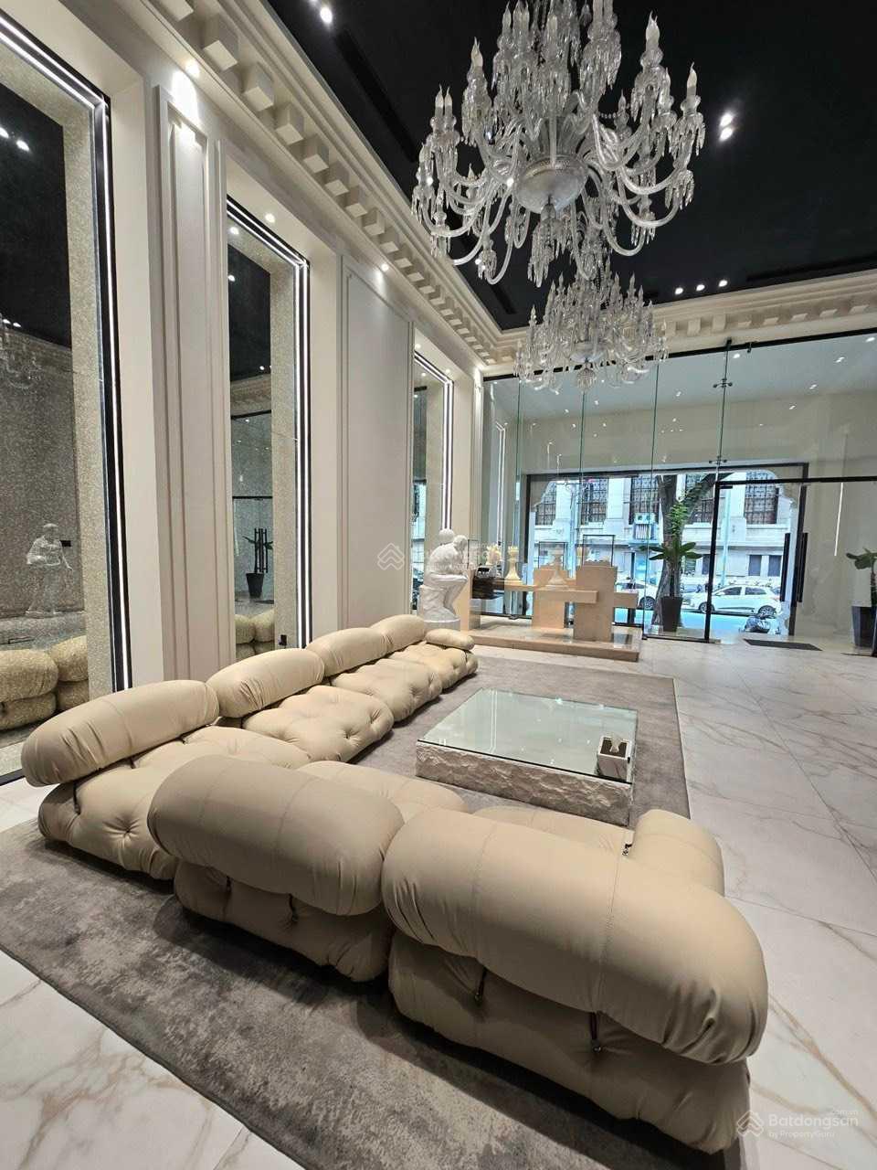 Toà nhà 2MT Nguyễn Thị Minh Khai, Quận 3 - 6x20m - 7 tầng - HĐT 160 triệu - giá 50 tỷ