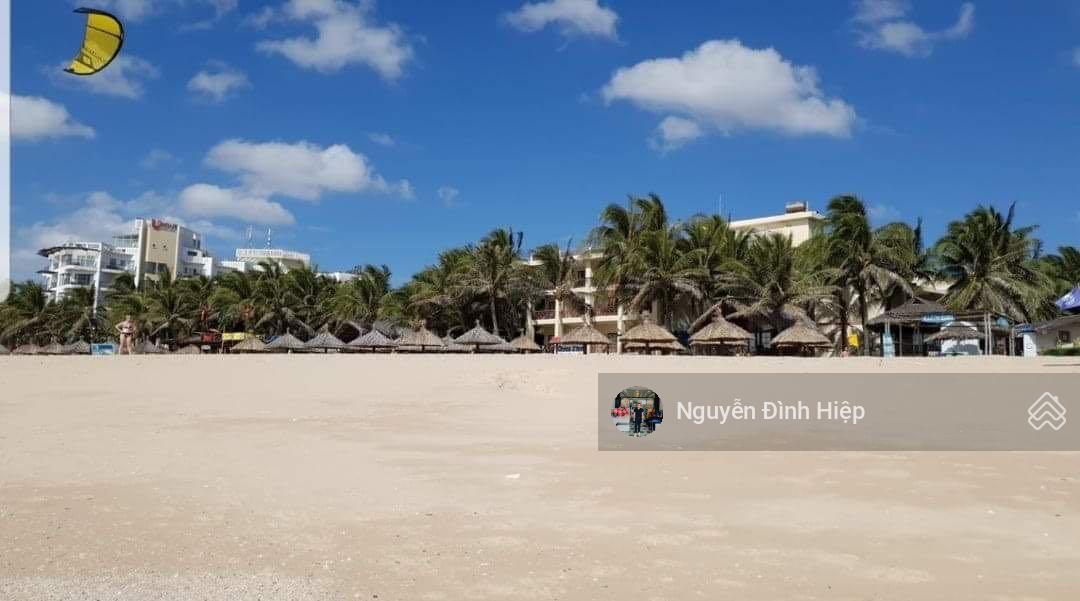 Bán 1762m2 resort mặt tiền biển Nguyễn Đình Chiểu, Hàm Tiến