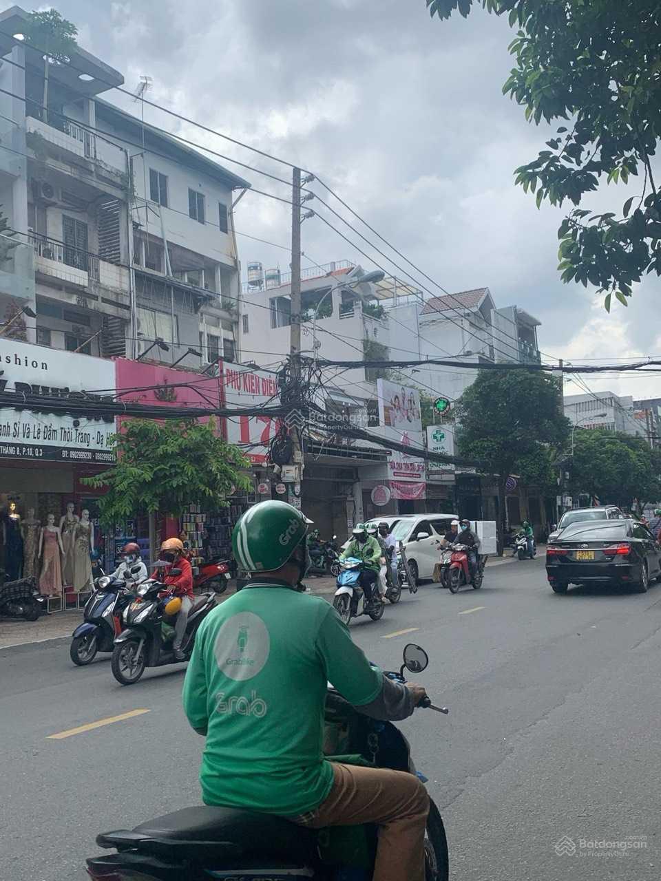 Siêu phẩm MT Cách Mạng Tháng 8 (đoạn đẹp) - 7x30m - XD: H + 7T - HDT: 200tr/tháng - giá 40 tỷ