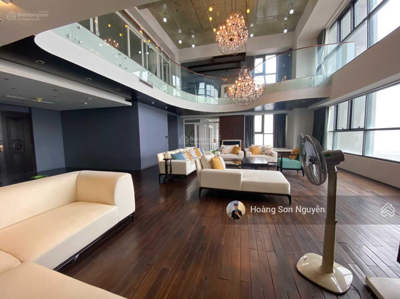 Cho thuê siêu phẩm penthouse duplex đường Hoàng Đạo Thúy 250m2 4 phòng ngủ full nội thất sang trọng