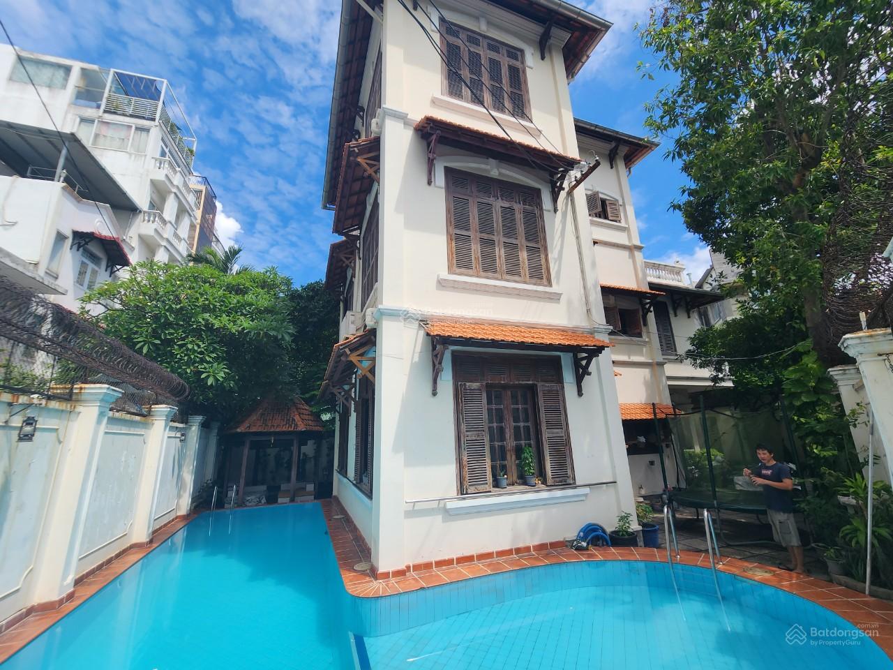 Chính chủ bán biệt thự Pháp 115/4 Trần Quốc Thảo, Quận 3, hồ bơi, sân vườn, 26x20m, 170 tỷ Chính chủ bán biệt thự Pháp 115/4 Trần Quốc Thảo, Quận 3, hồ bơi, sân vườn, 26x20m, 170 tỷ