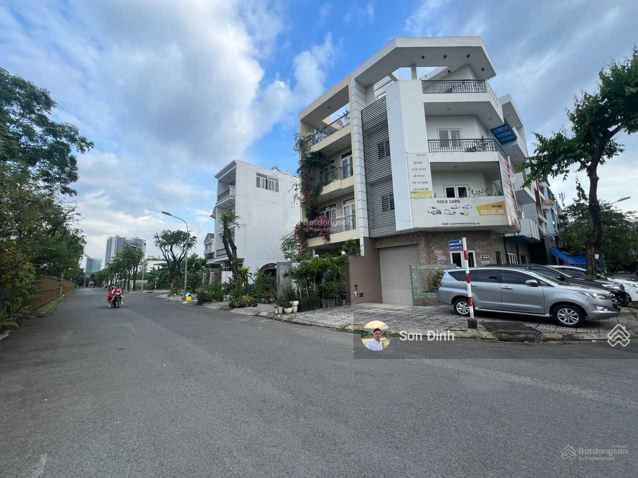 Bán 8 căn nhà phố - biệt thự KDC Sadeco Ven Sông Q.7 DT: 5x18m 7x18m giá 18 tỷ LH 0901 424 *** Mr.S