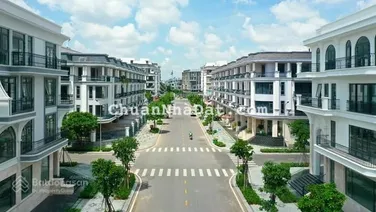 Cần bán gấp nhà phố, biệt thự Vạn Phúc City TP Thủ Đức chỉ 16.5 tỷ - 25 - 30 tỷ hot