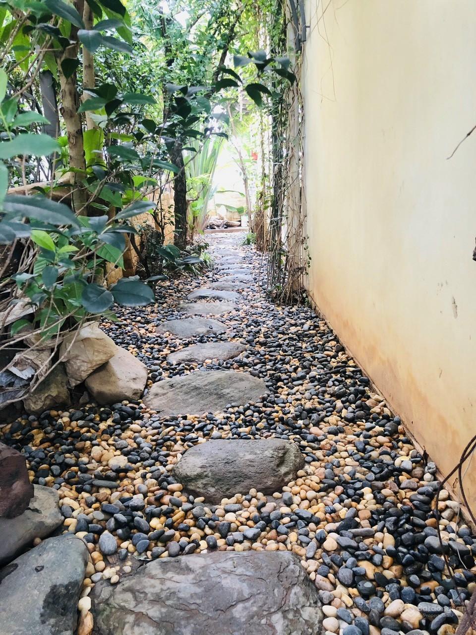 Bán biệt thự Vinhomes Thăng Long, DT 129m2 hoàn thiện nội thất đẹp giá rẻ nhất thị trường 18.5 tỷ Bán biệt thự Vinhomes Thăng Long, DT 129m2 hoàn thiện nội thất đẹp giá rẻ nhất thị trường 18.5 tỷ