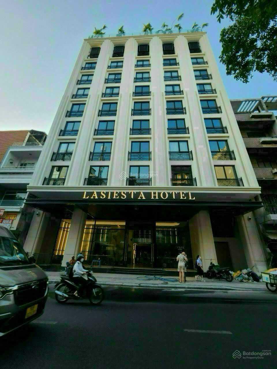 Bán tòa nhà khách sạn Thủ Khoa Huân Lý Tự Trọng - Quận 1 hầm 10 tầng 7x25m HĐT 900tr/th giá 130 tỷ